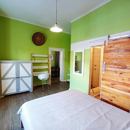 House On The Hill Hostel Cape Town Room photo