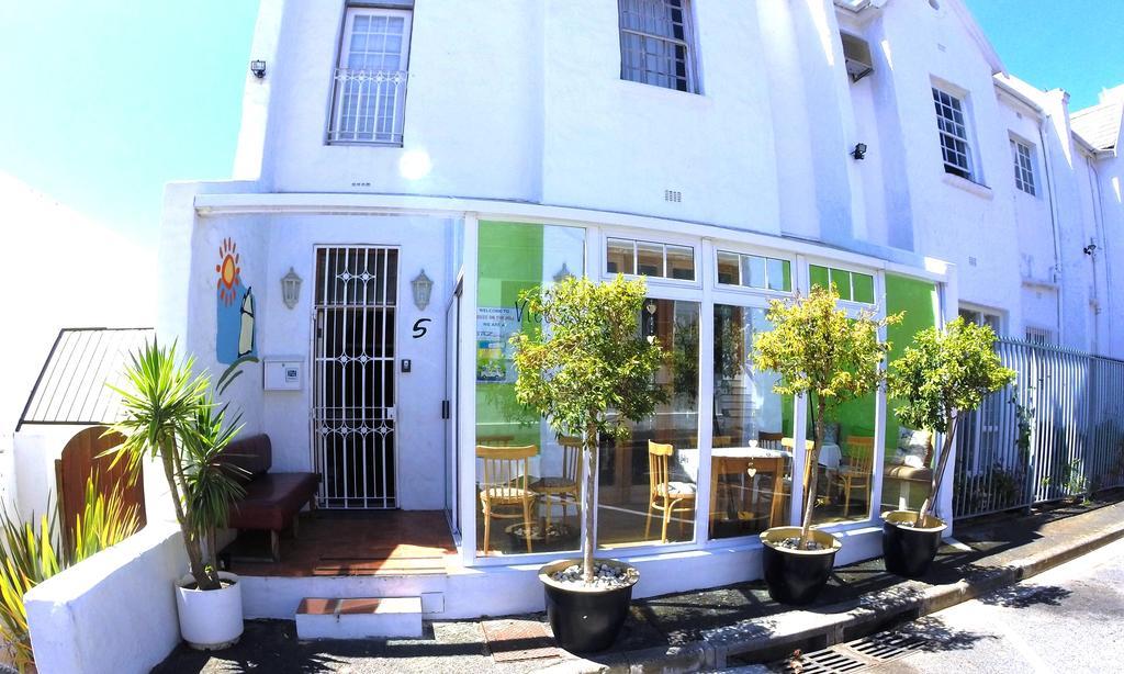 House On The Hill Hostel Cape Town Room photo