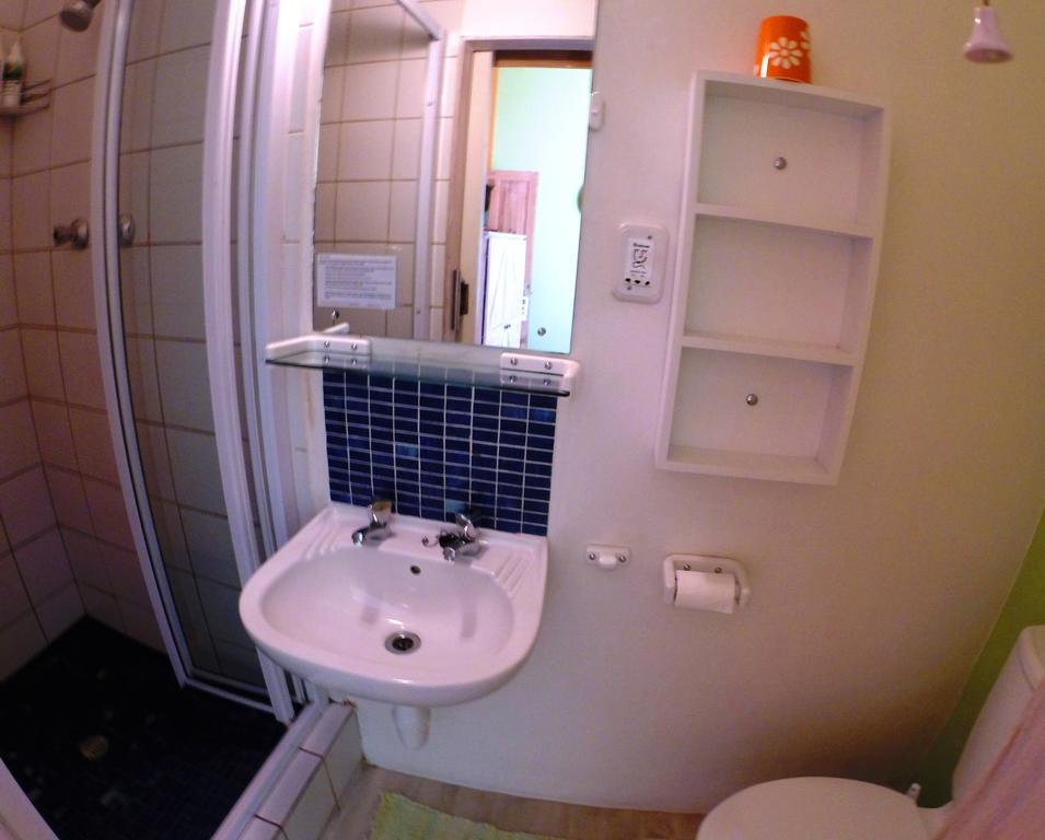 House On The Hill Hostel Cape Town Room photo