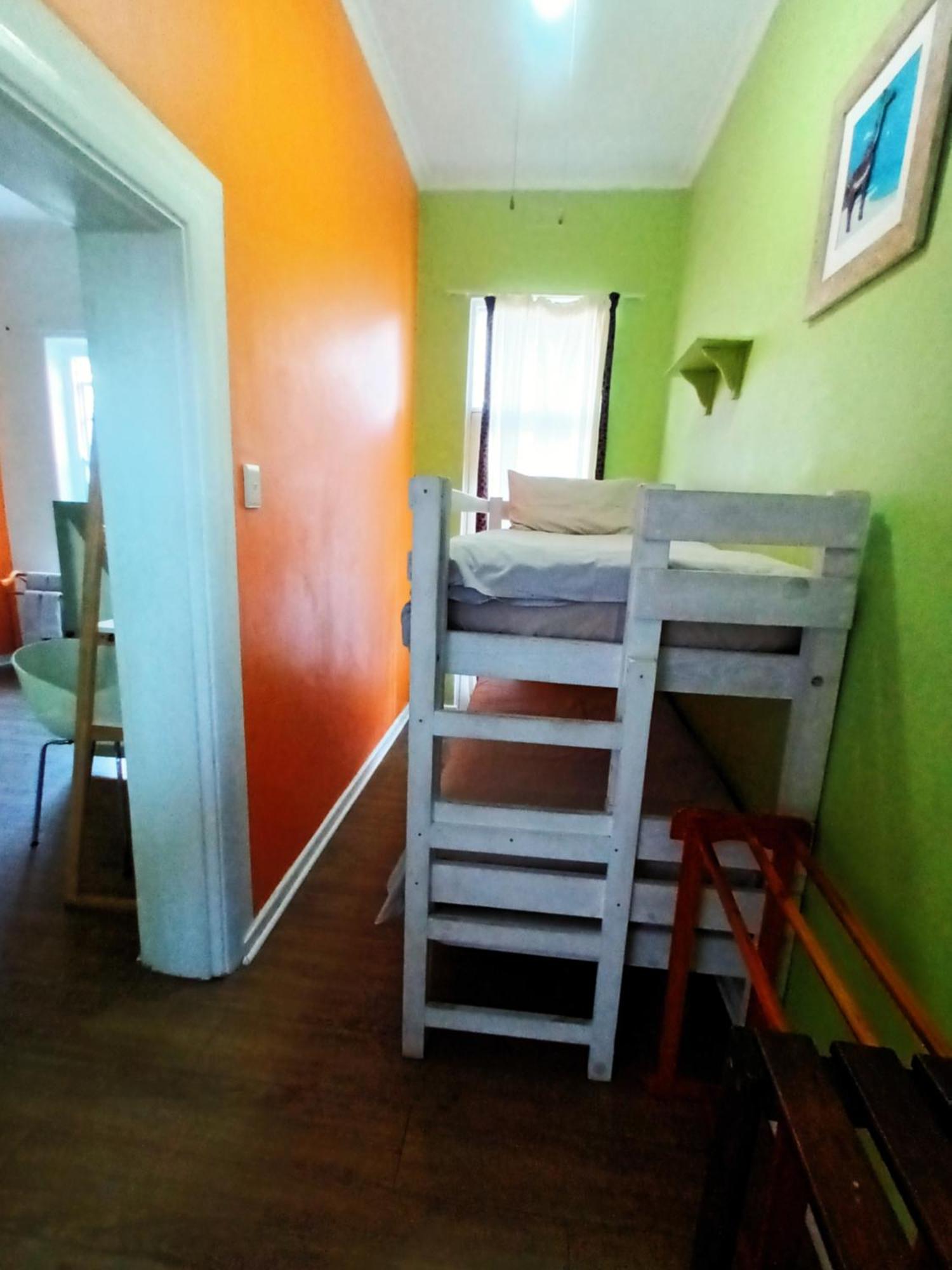 House On The Hill Hostel Cape Town Room photo