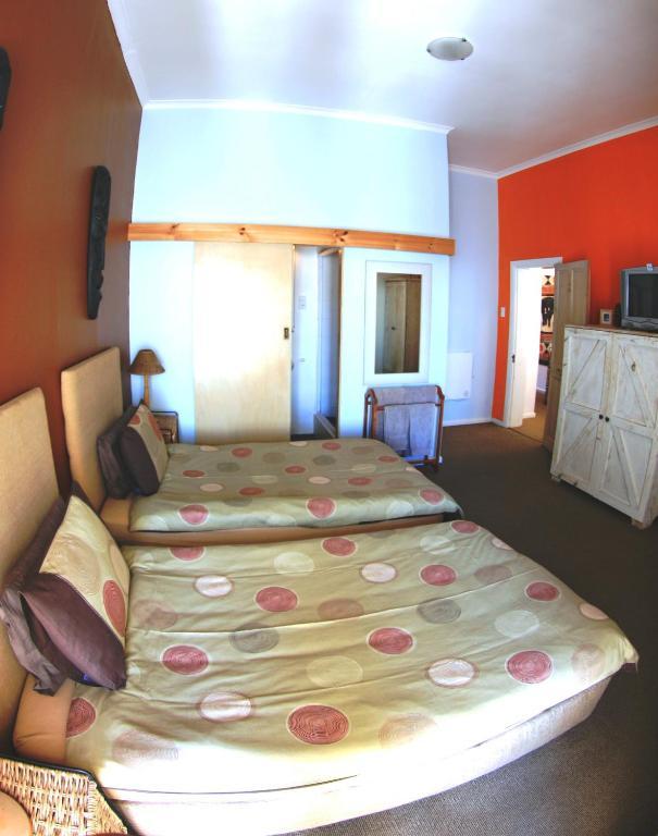 House On The Hill Hostel Cape Town Room photo
